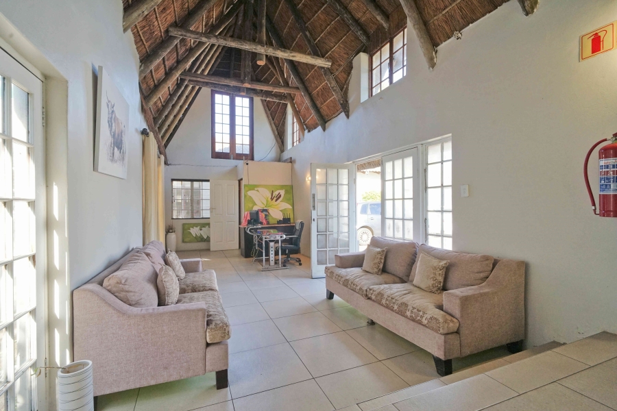 5 Bedroom Property for Sale in Vincent Eastern Cape